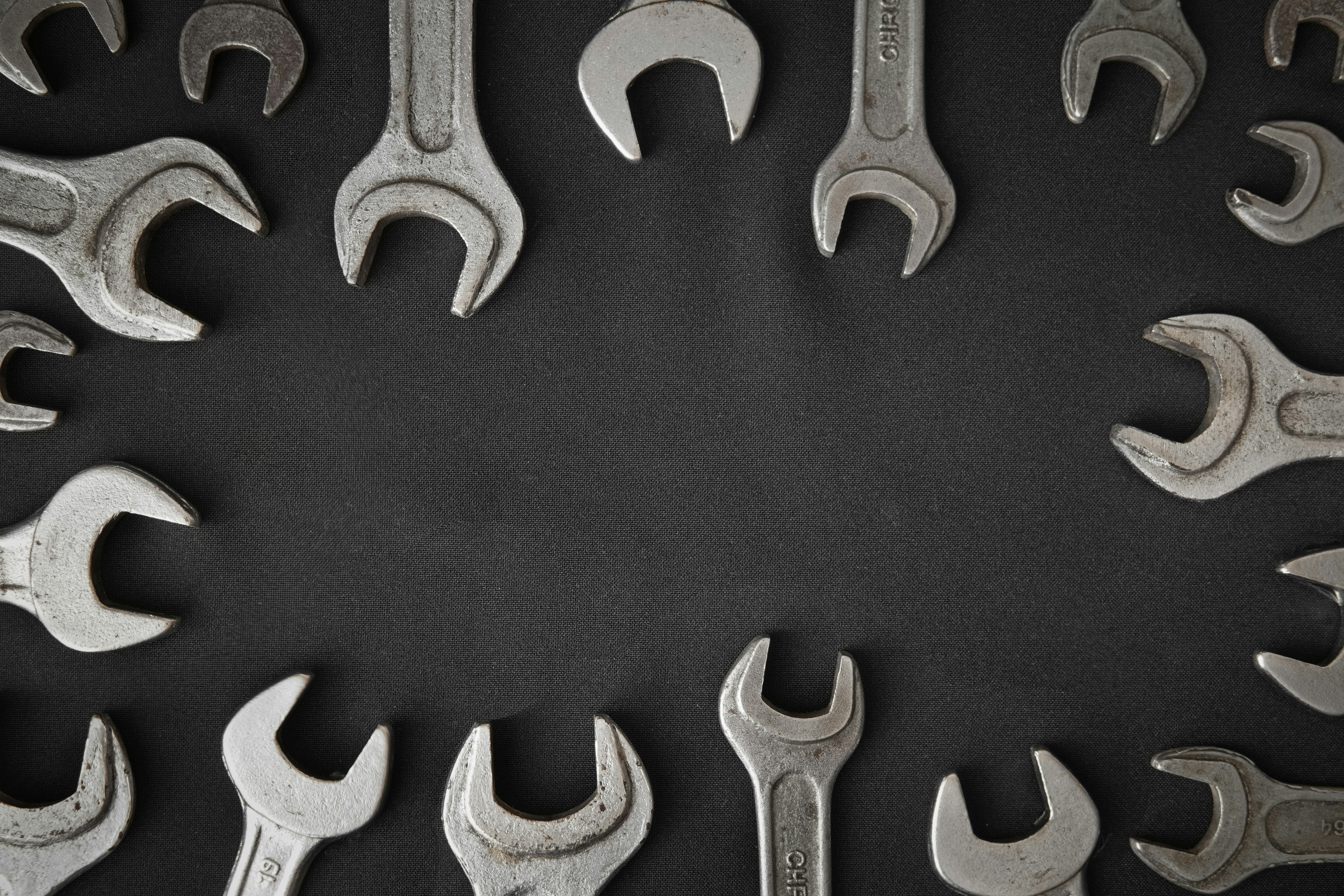 15 Tools Every Startup Needs in 2025